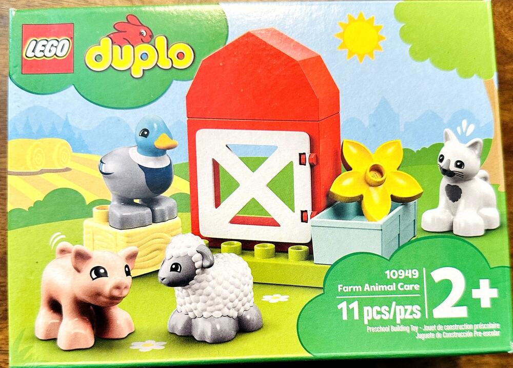 Lego Duplo 10949 Farm Animal Care Box Set 11pc Toddler Fine Motor Social Skills
